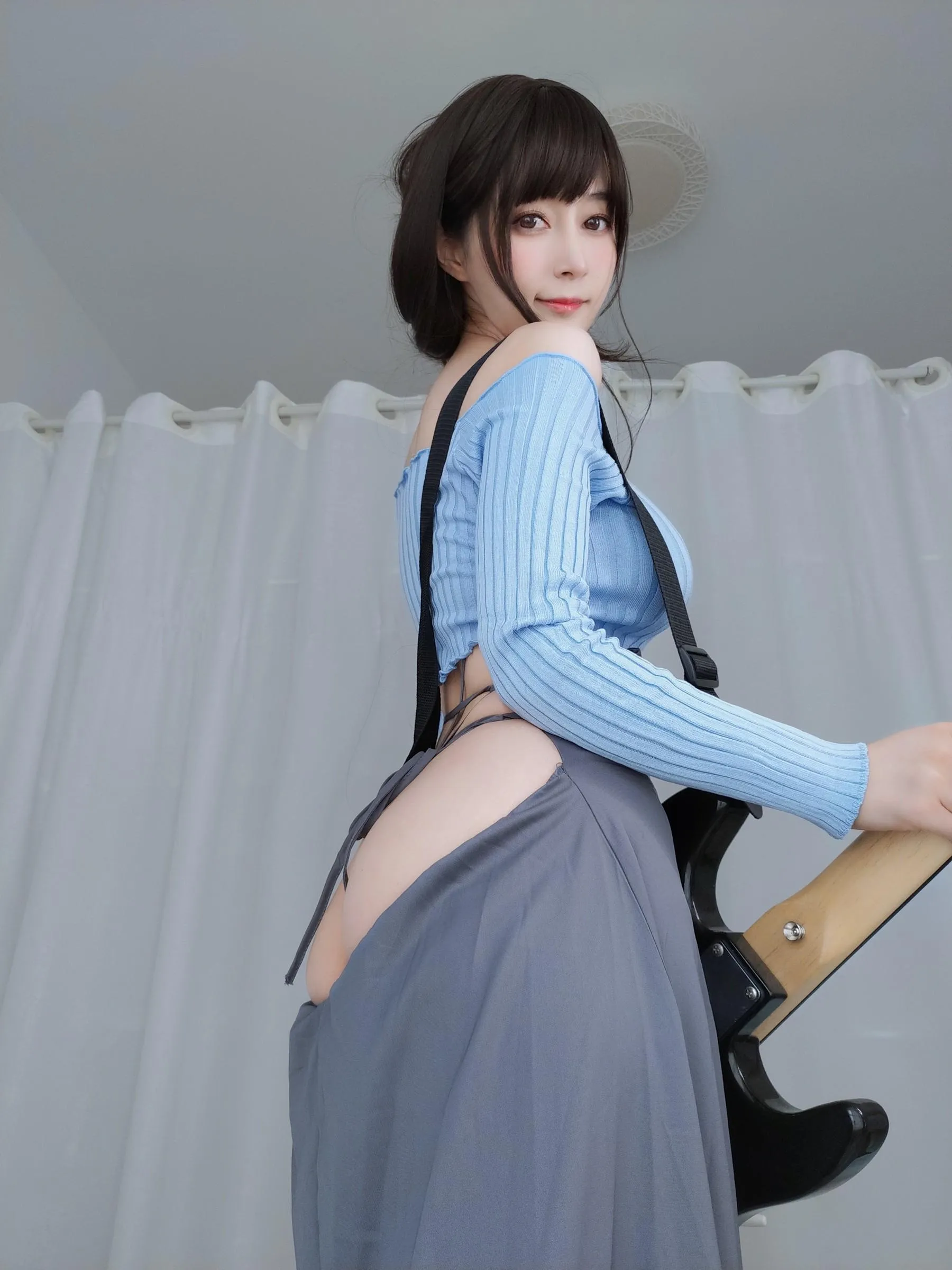 白银81 – 自撮 Vol.59 吉他妹妹 [166P]插图3